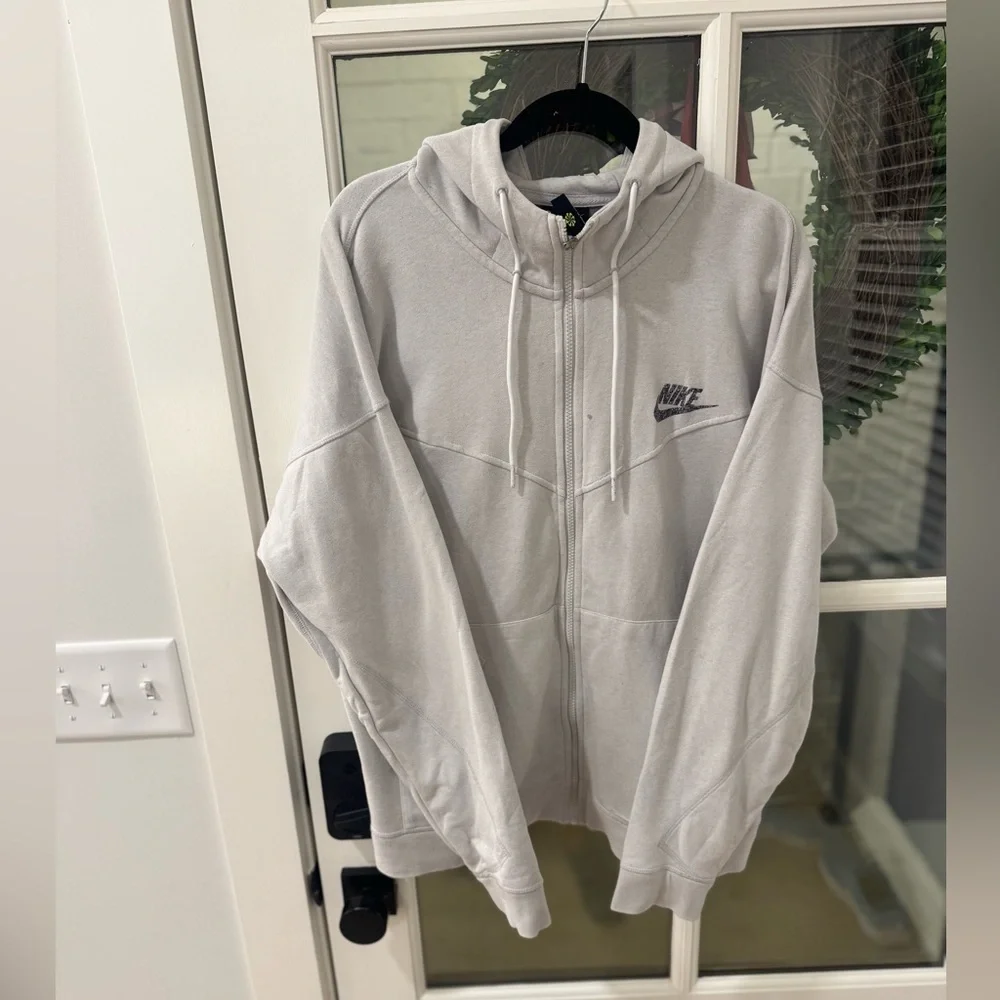 Nike Light Gray Zip-Up Hoodie